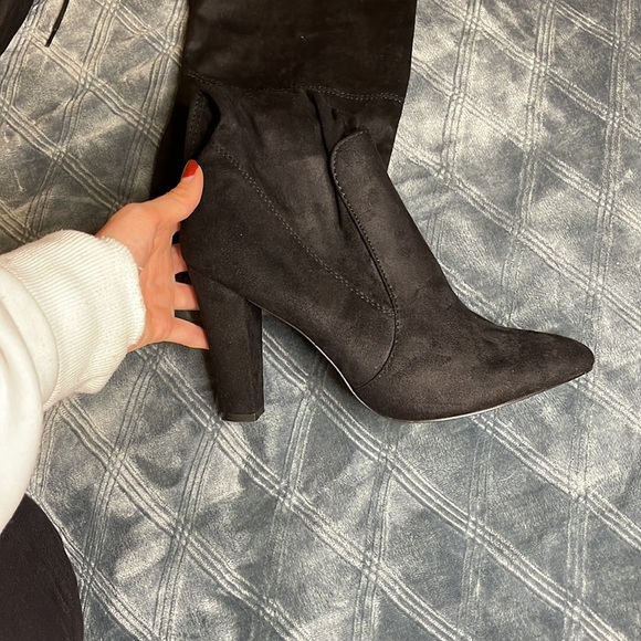 MissGuided black over the knee heeled boots 👢 - Picture 5 of 8